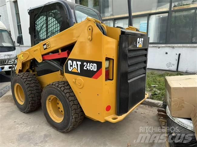 CAT 246 D Kompaktlader