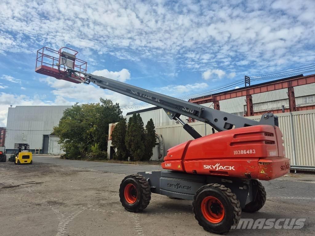 SkyJack SJ 66 T Gelenkteleskoparbeitsbühnen