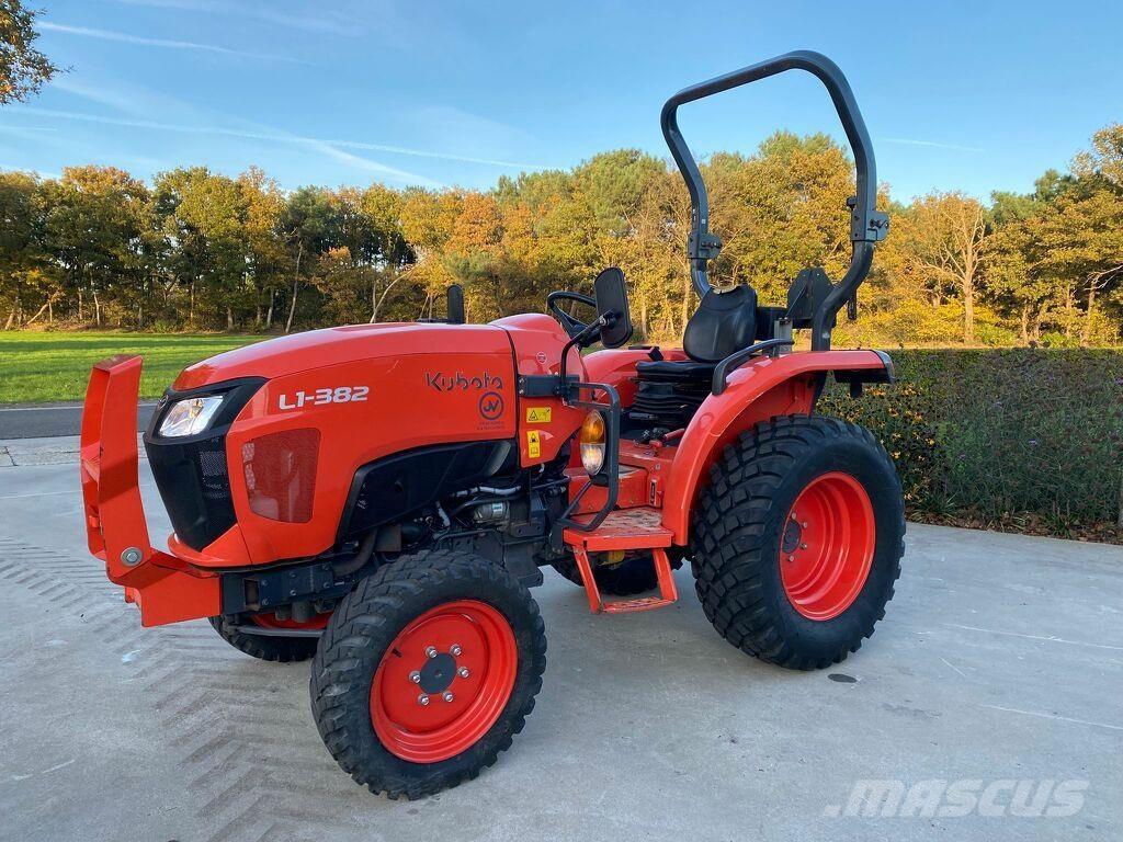 Kubota L1-382 Traktoren