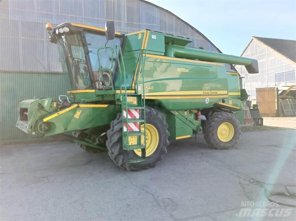 John Deere W540 Mähdrescher
