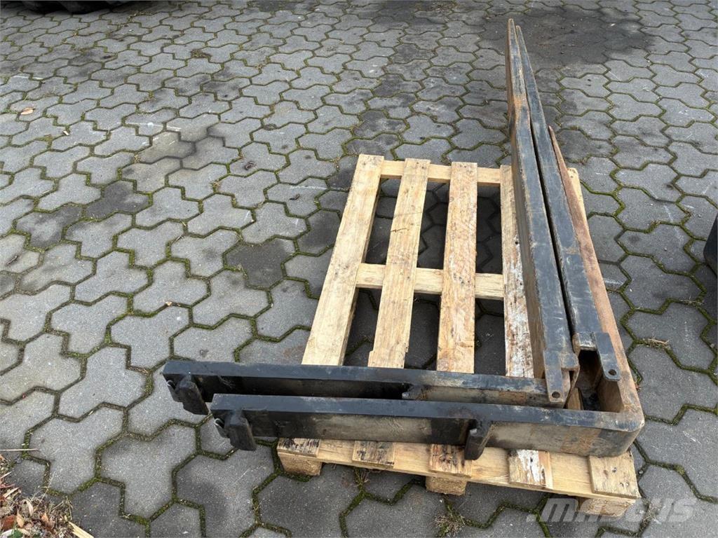 Manitou M 30-4 Sonstige Landmaschinen