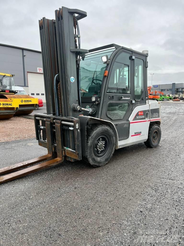 Nissan WG1F4A50Y Dieselstapler