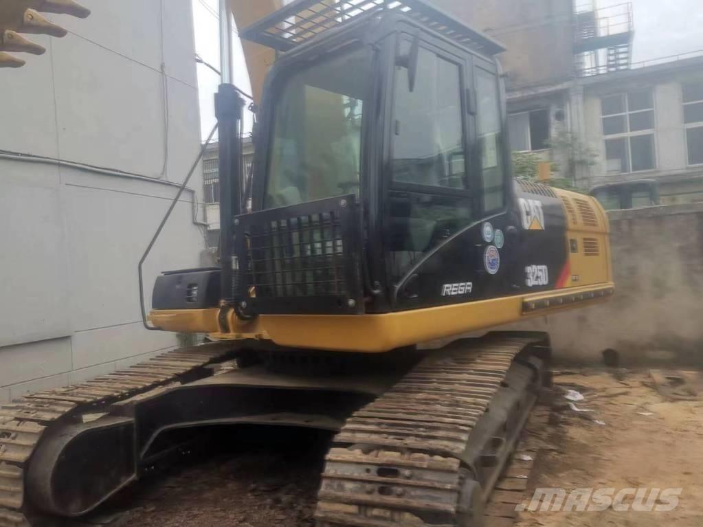 CAT 325 D Raupenbagger