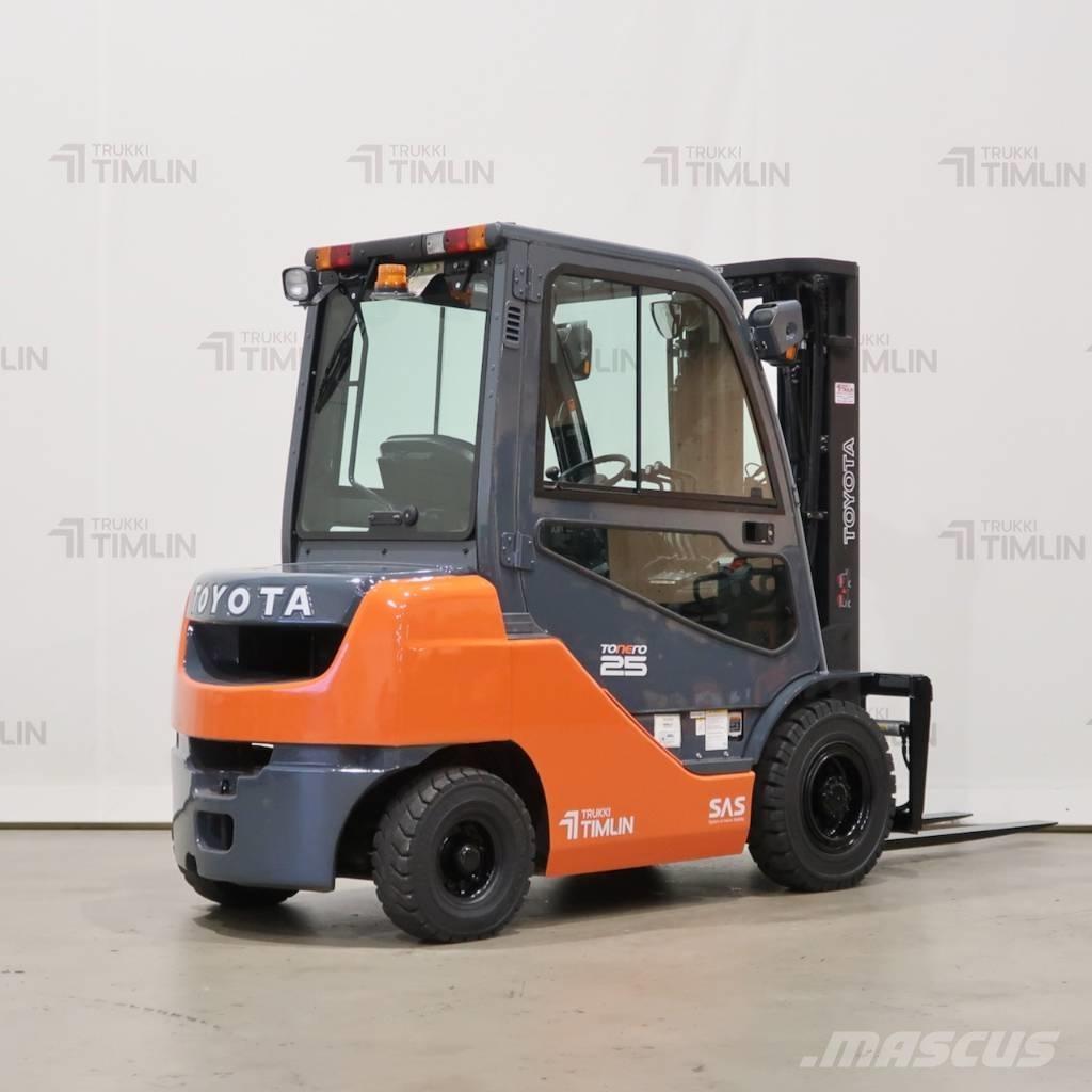 Toyota 02-8FDF25 Dieselstapler