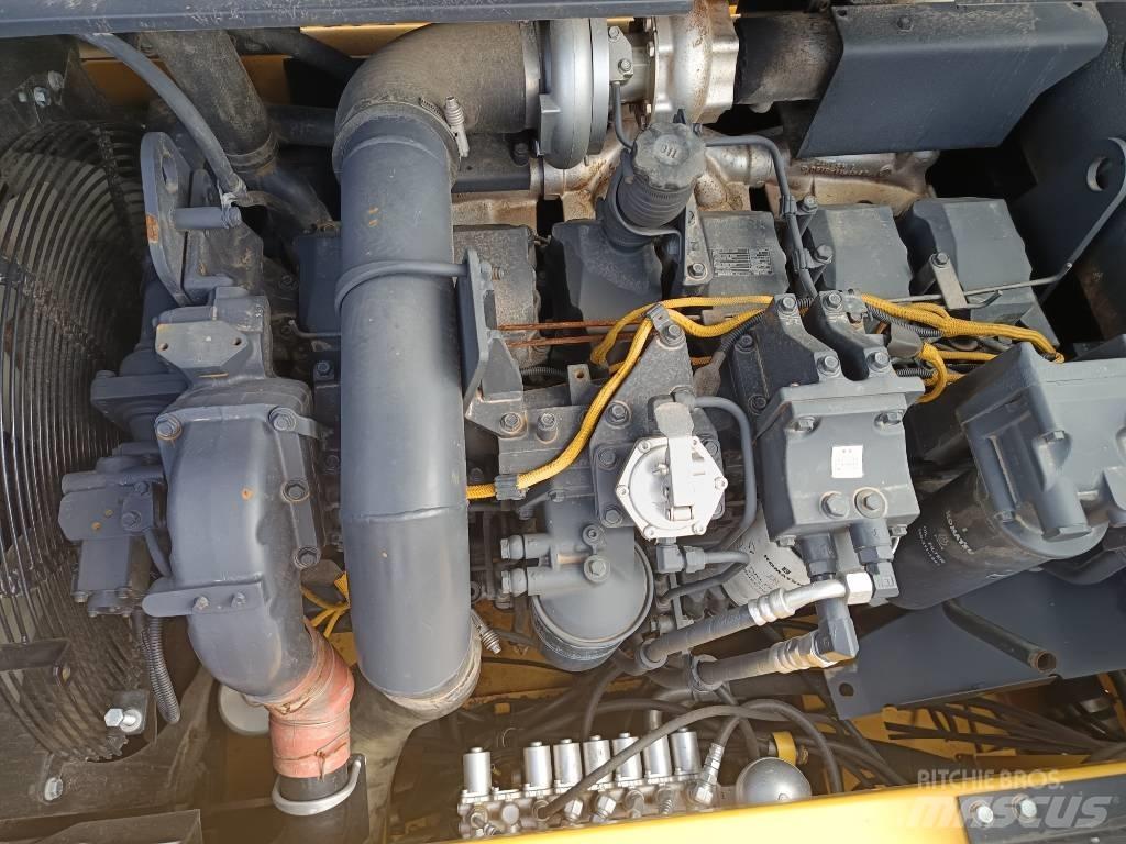 Komatsu PC450-8 Raupenbagger
