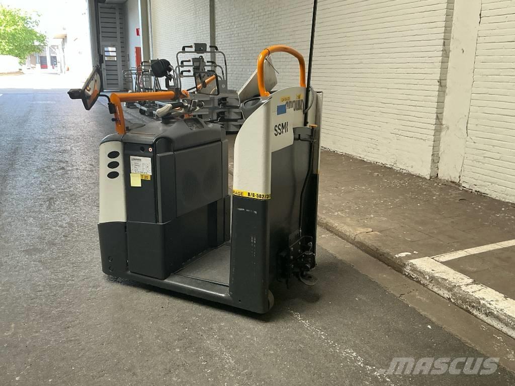 Crown TC 3000 Schlepper
