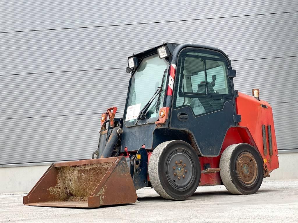 JCB R260 Kompaktlader