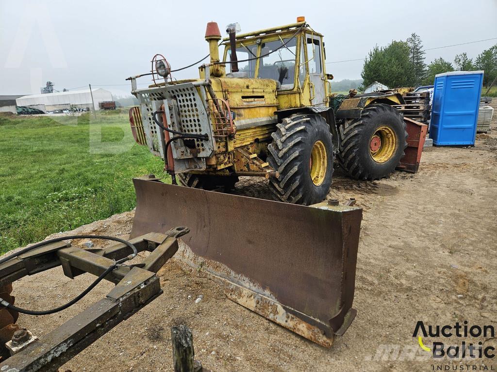  Onbekend T-157K Traktoren