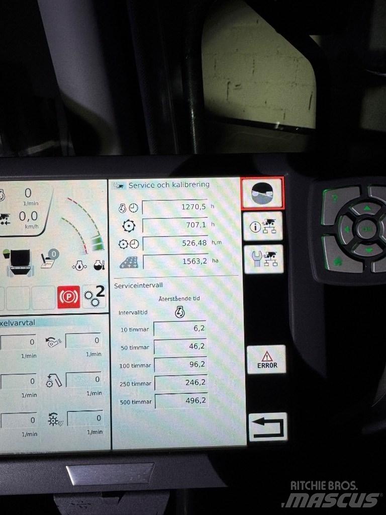 Massey Ferguson 7370 Mähdrescher
