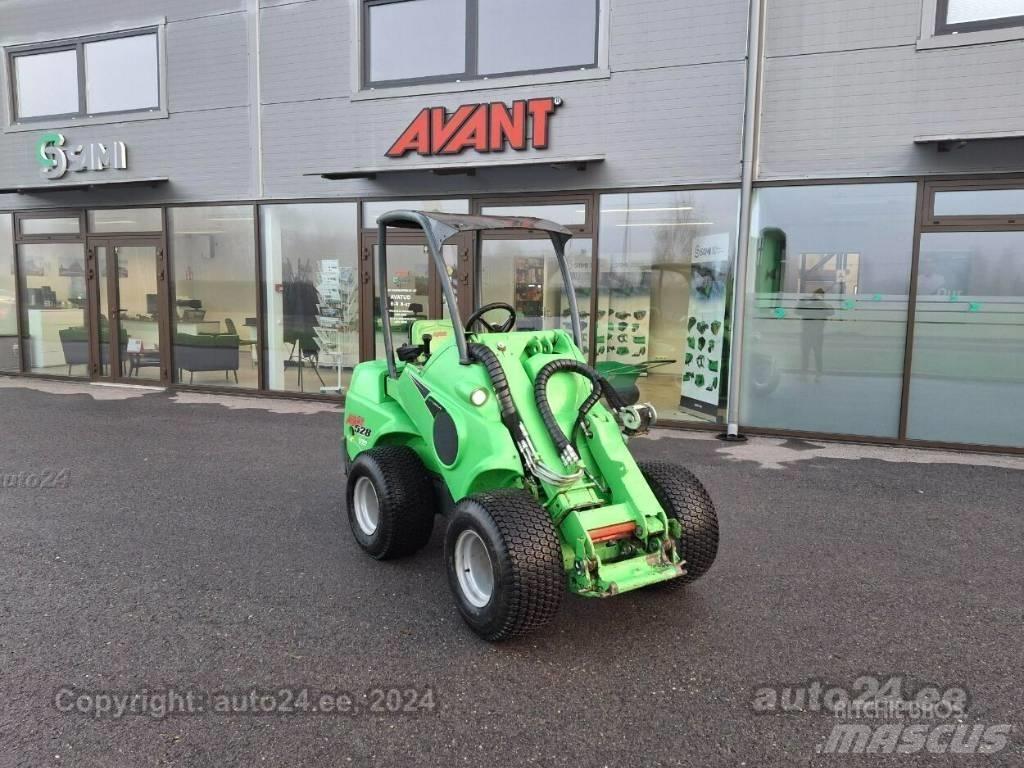 Avant 528 Minilader