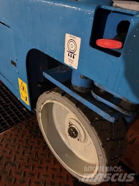 Genie GS 3232 Scheren-Arbeitsbühnen