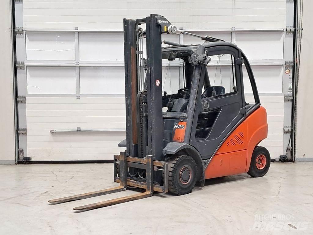 Linde H25D-01 Dieselstapler