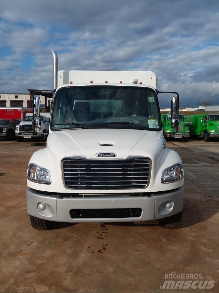Freightliner M2 Getränkewagen
