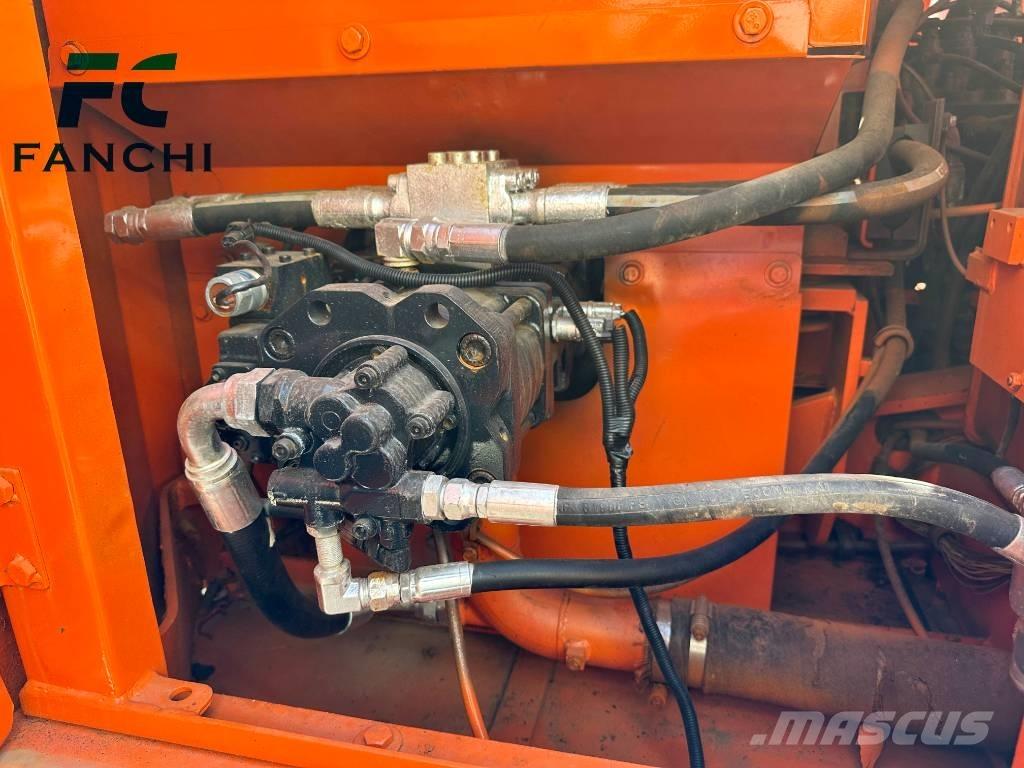 Doosan DX 140 LC Raupenbagger