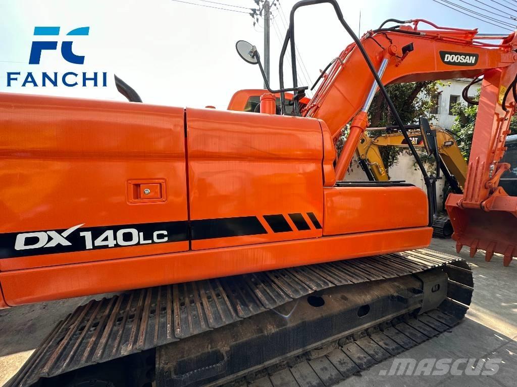 Doosan DX 140 LC Raupenbagger