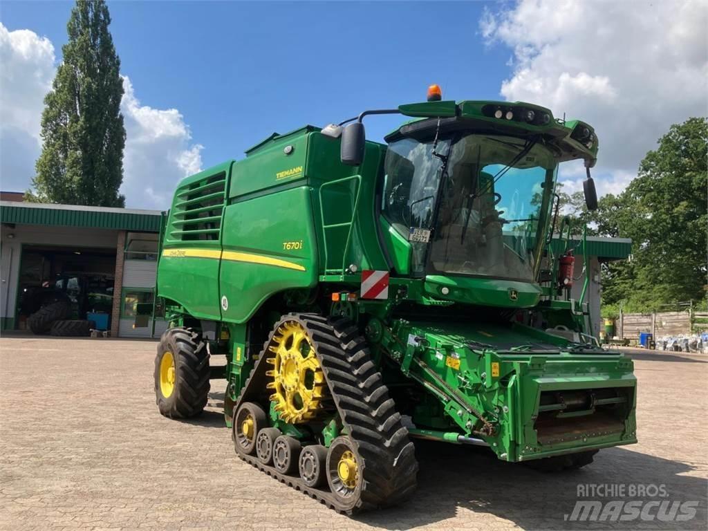John Deere T670 Mähdrescher