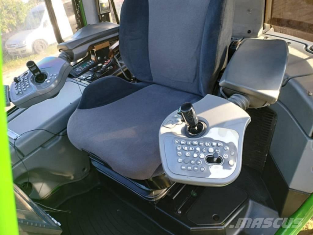John Deere 1110 E Forwarder