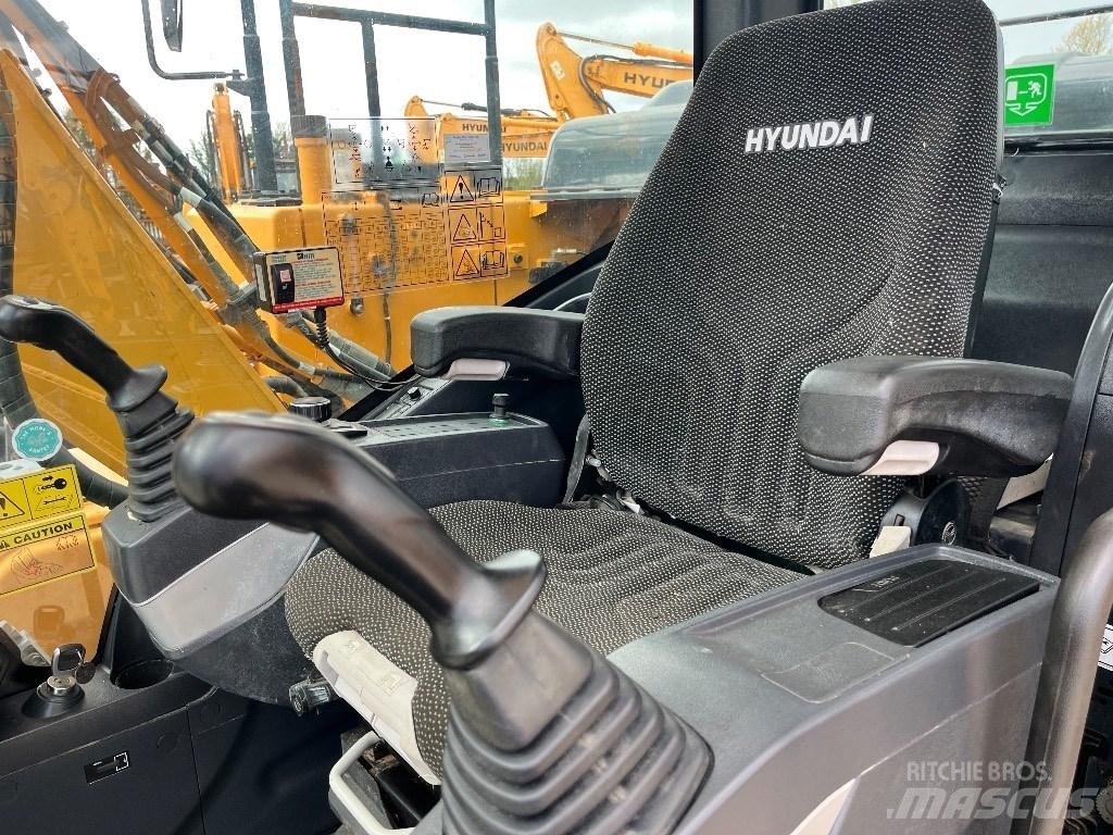 Hyundai HX140L Raupenbagger