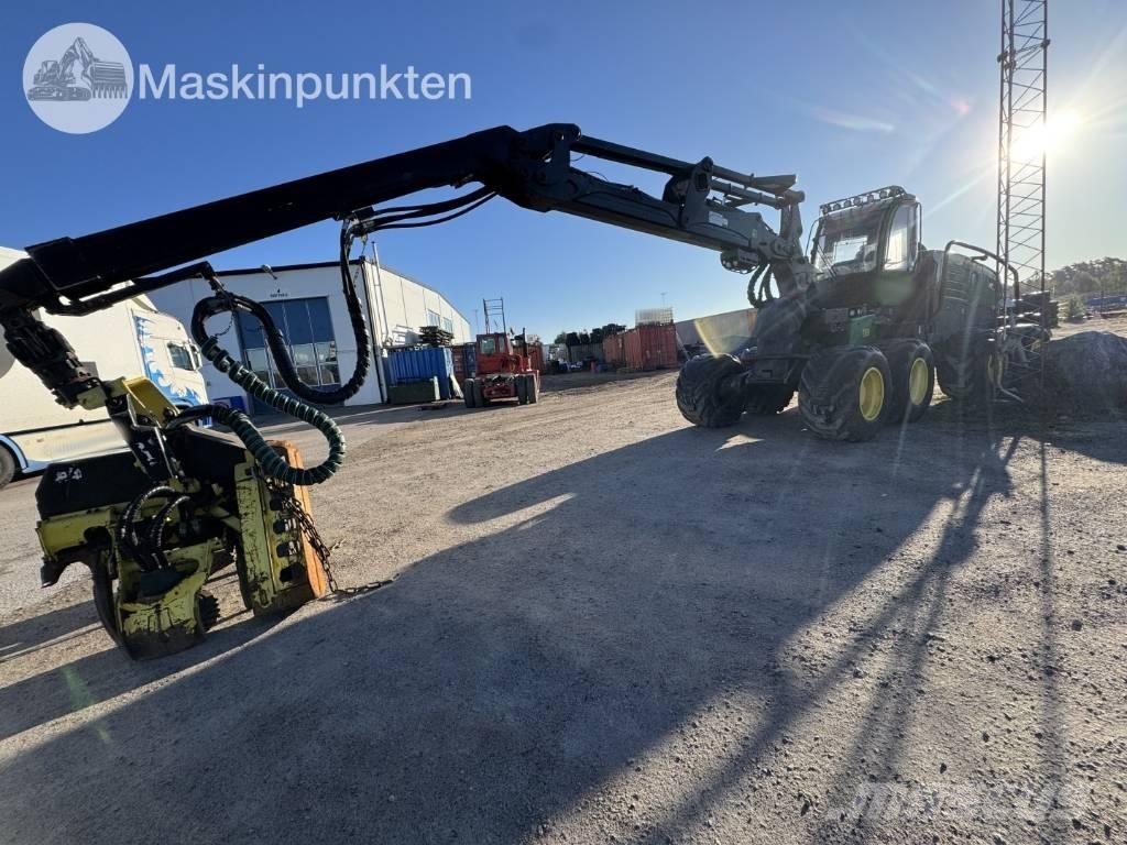 John Deere 1270 E Harvester