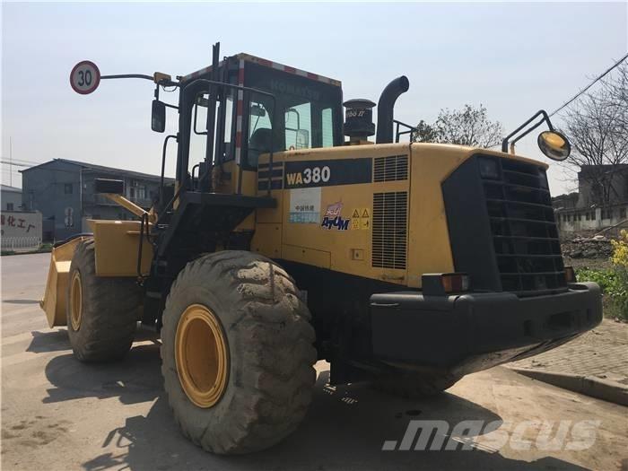 Komatsu WA 380 Radlader