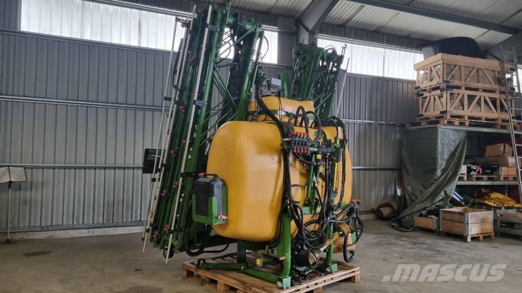 Amazone UF 1200 Anbauspritzen