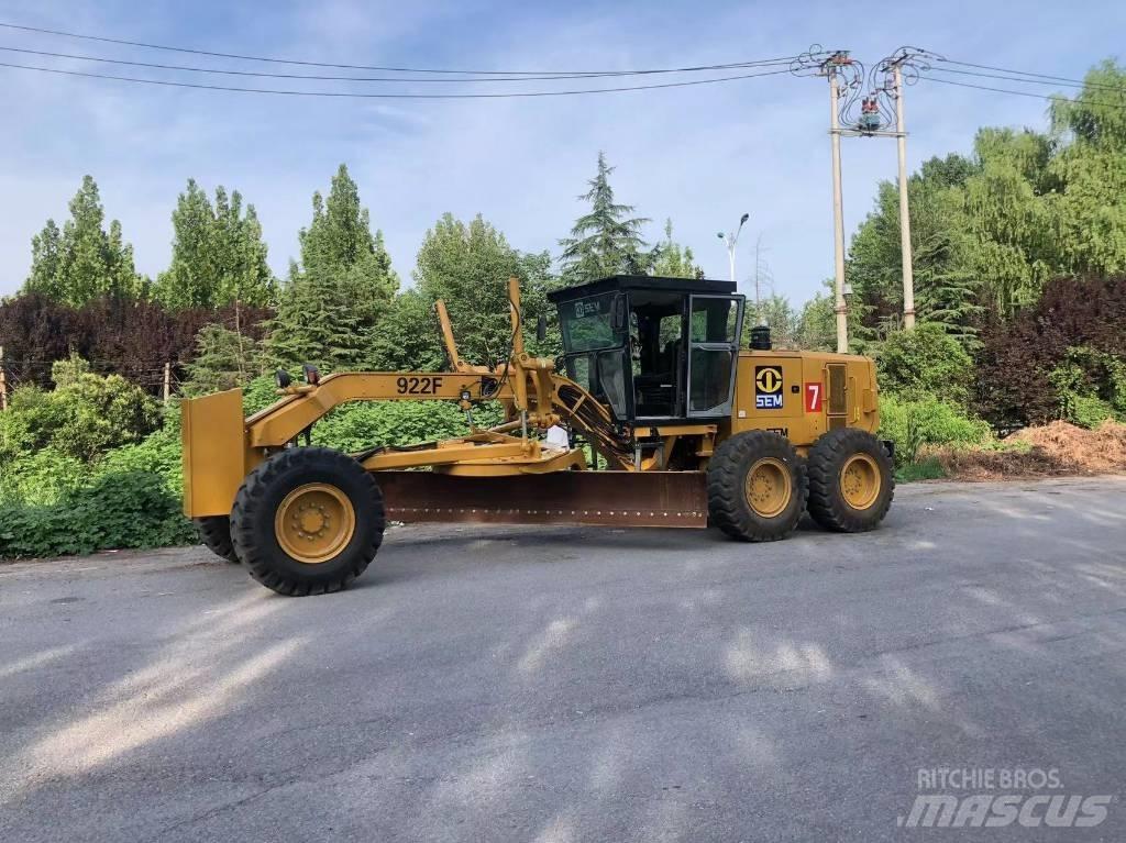 SEM 922F grader Grader