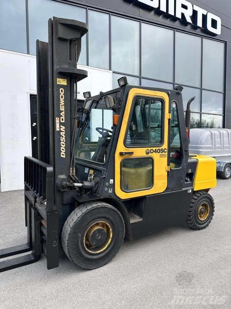 Daewoo D40SC-2 Dieselstapler