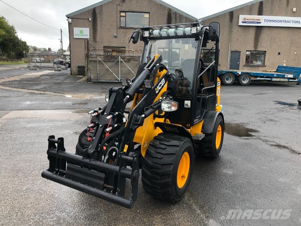 JCB 403 E Teleskoplader für Landwirtschaft