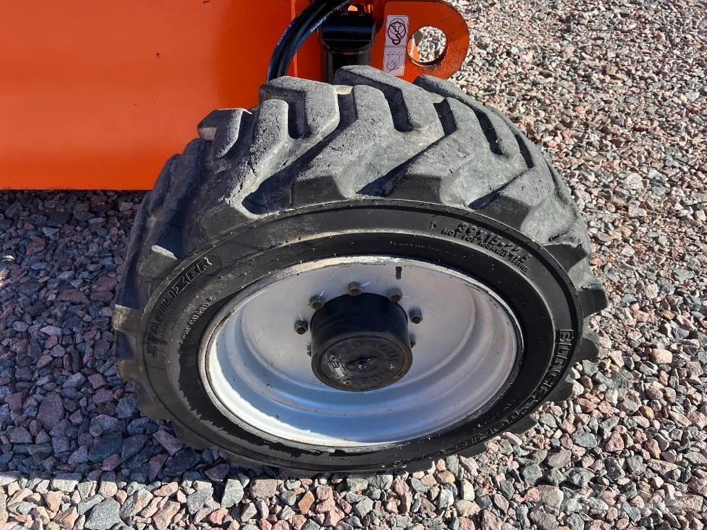 JLG 660 SJ Teleskopbühnen