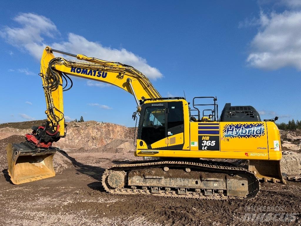 Komatsu HB 365LC-3E0 Raupenbagger