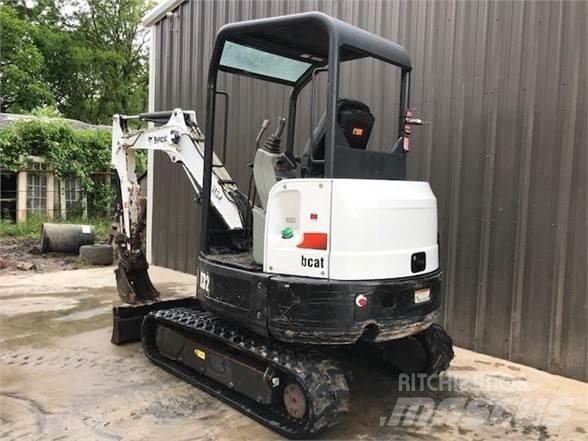 Bobcat E32M Minibagger < 7t