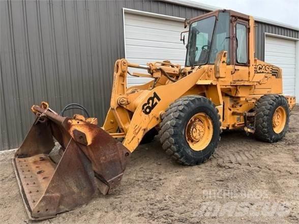 CASE 621ZF Radlader