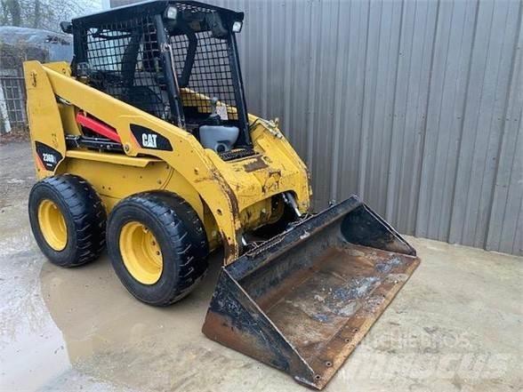 CAT 236B2 Kompaktlader