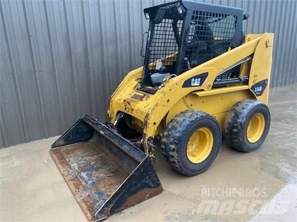 CAT 236B2 Kompaktlader
