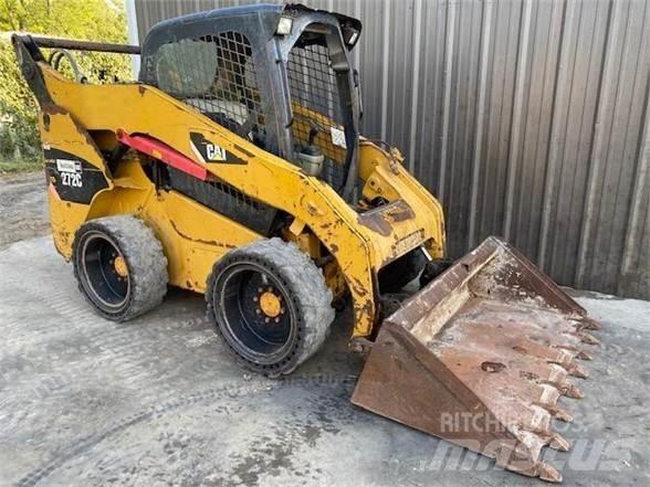 CAT 272C Kompaktlader