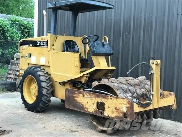 CAT CP-323C Walzenzüge