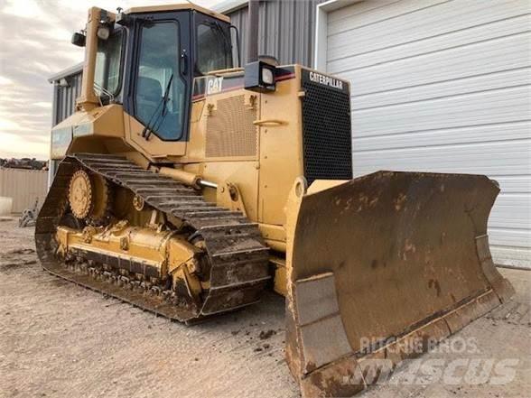 CAT D5M Bulldozer
