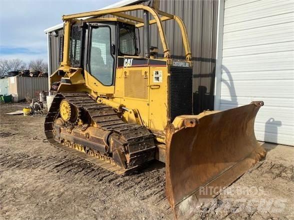 CAT D5M XL Bulldozer
