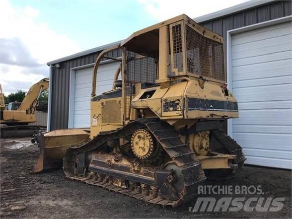 CAT D5M XL Bulldozer