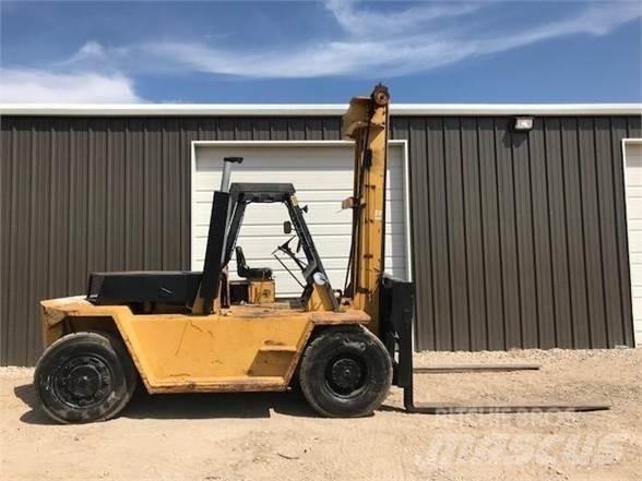 CAT V225B Dieselstapler