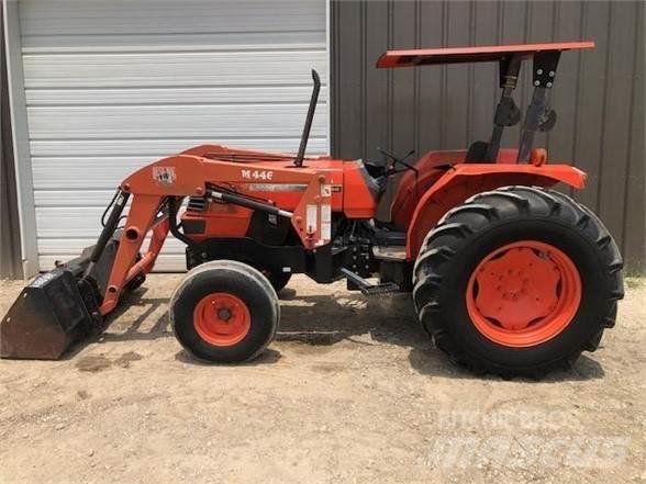 Kubota M9000 Traktoren