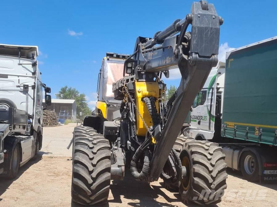 Ponsse Fox Harvester