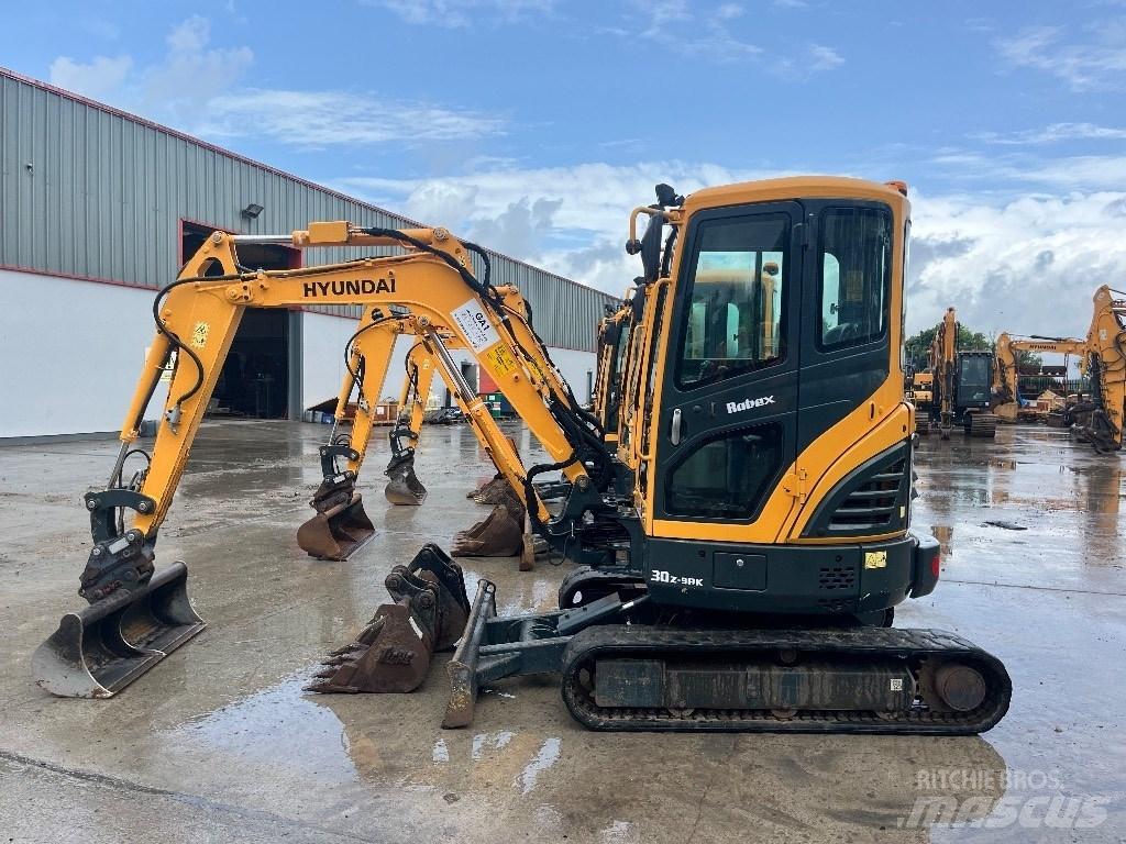 Hyundai R30 Z-9AK Minibagger < 7t