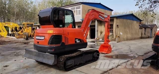 Doosan DX60 Raupenbagger