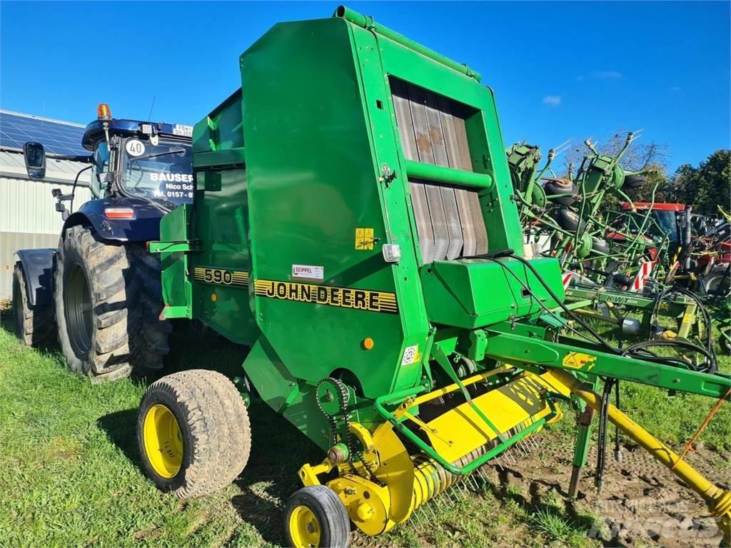 John Deere 590 Rundballenpressen