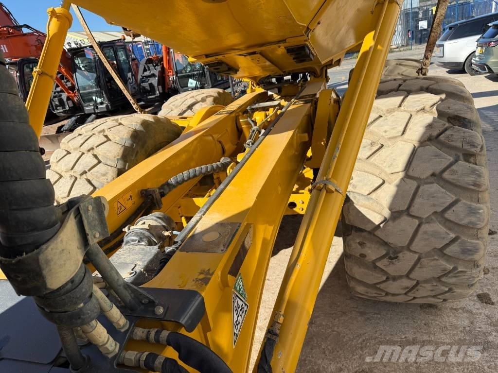 Bell B 30 E Dumper - Knickgelenk