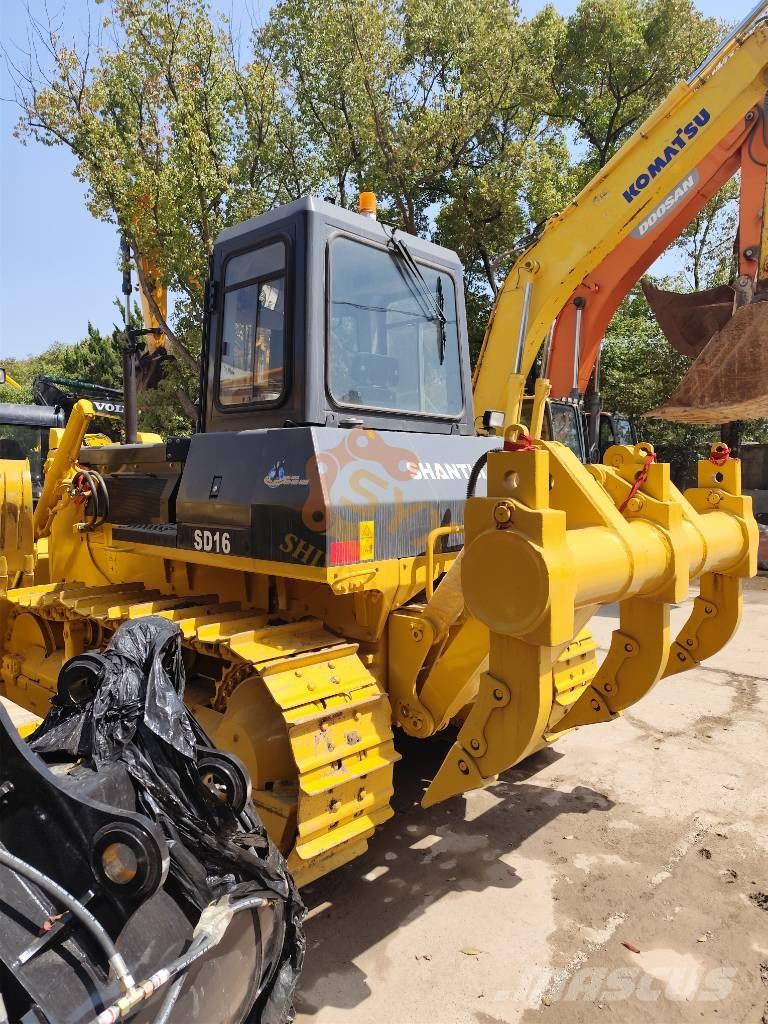 Shantui SD 16 Bulldozer