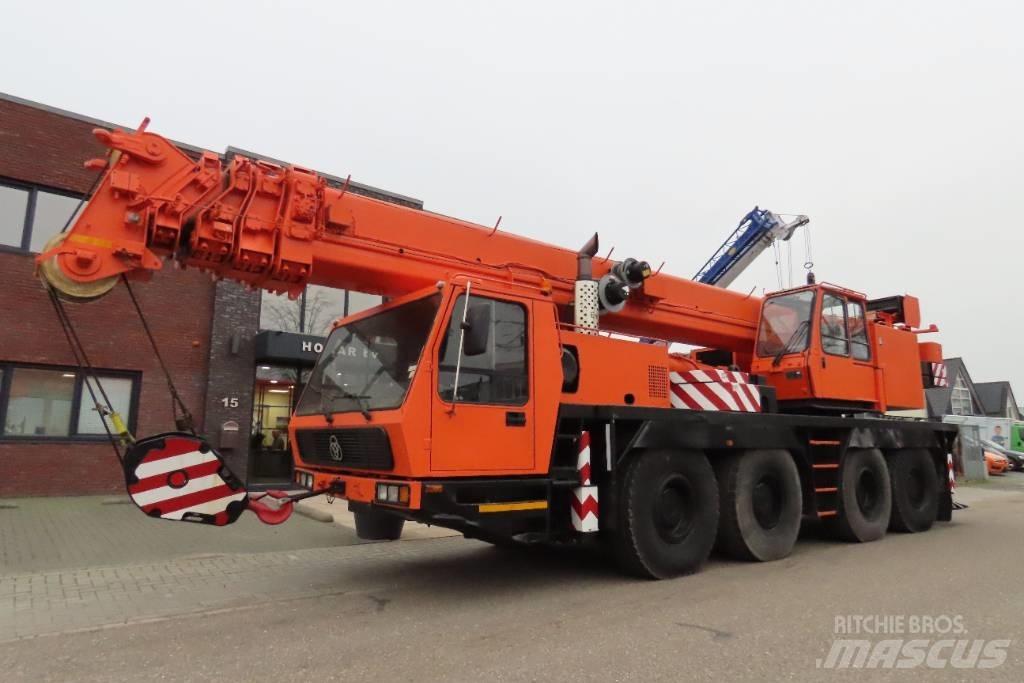 Krupp KMK 4080 All-Terrain-Krane