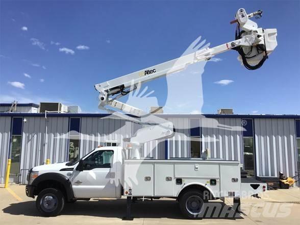 Altec AT40M LKW-Arbeitsbühnen