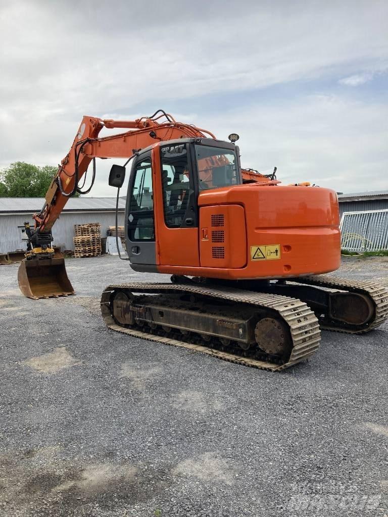 Hitachi ZX 135 Raupenbagger